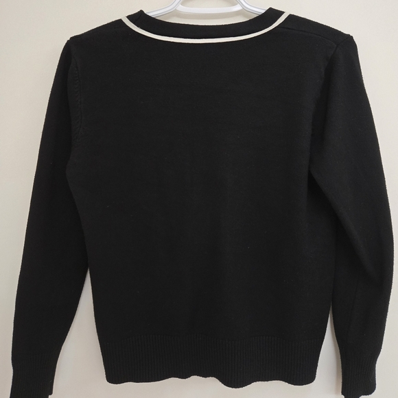 Black V-Neck Cardigan Sweater - Picture 4 of 4